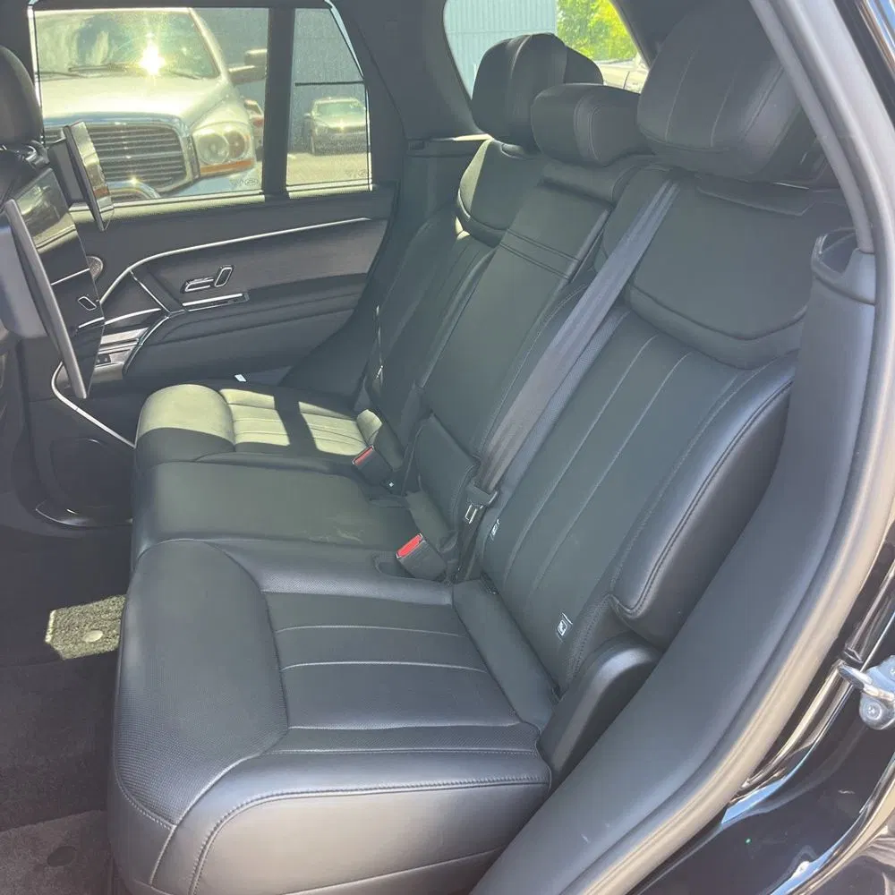 2024 Land Rover Range Rover P550e Autobiography