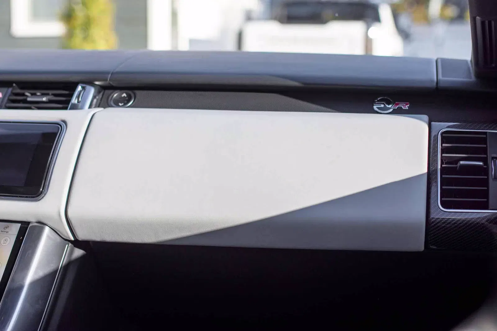 2022 Land Rover Range Rover Sport SVR Carbon Edition