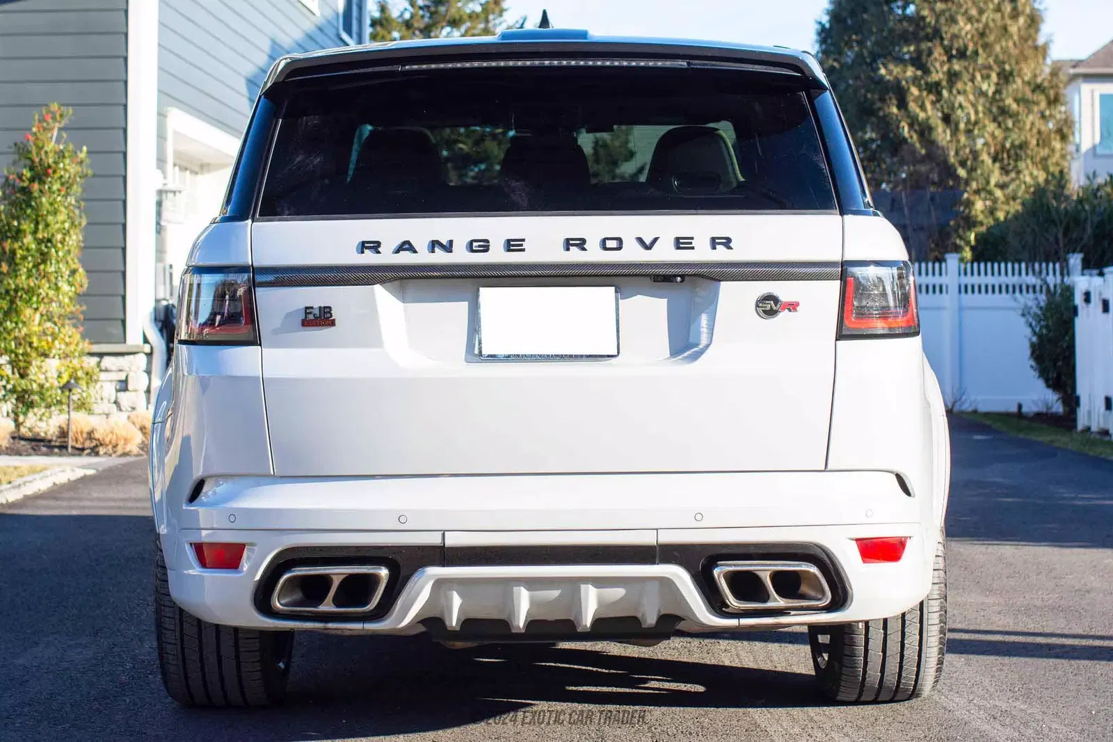 2022 Land Rover Range Rover Sport SVR Carbon Edition