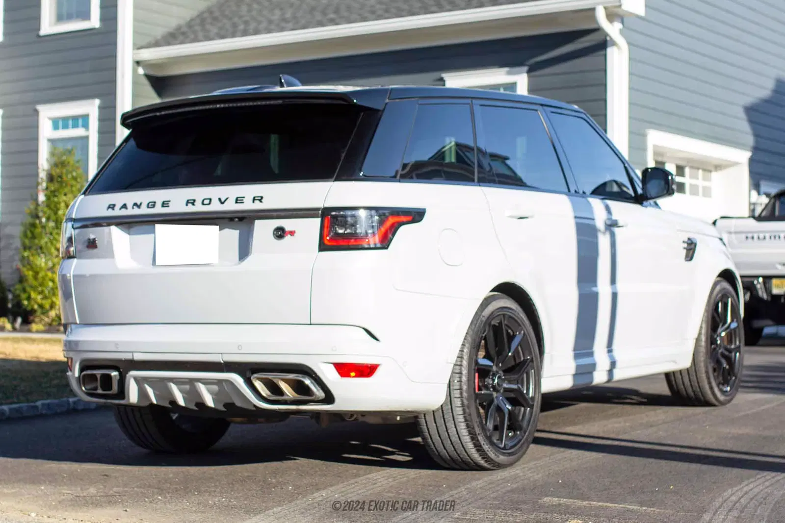 2022 Land Rover Range Rover Sport SVR Carbon Edition