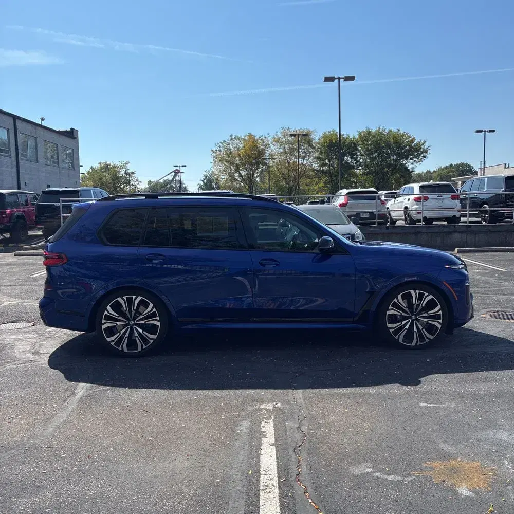 2024 BMW X7 M60i