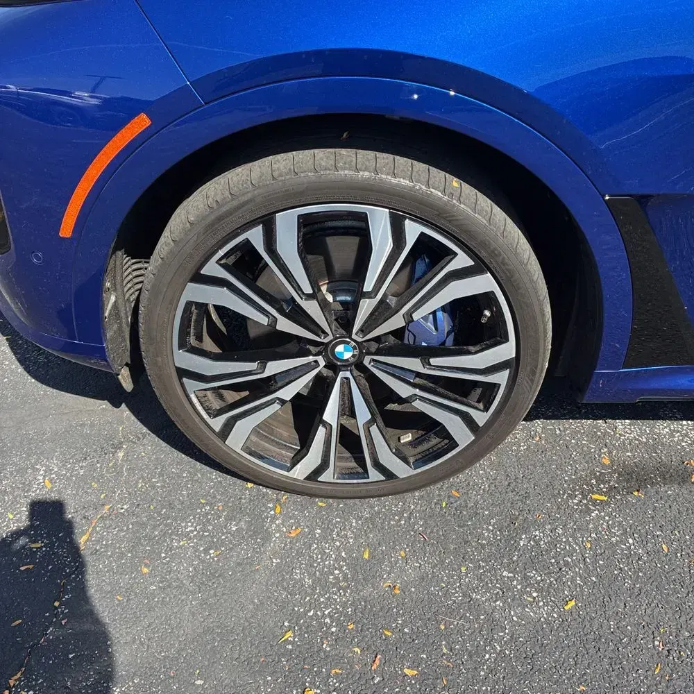 2024 BMW X7 M60i