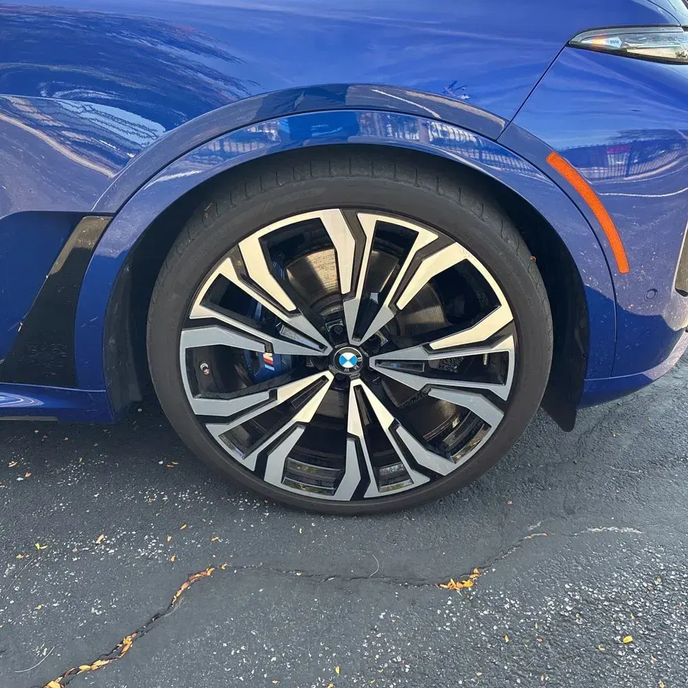 2024 BMW X7 M60i