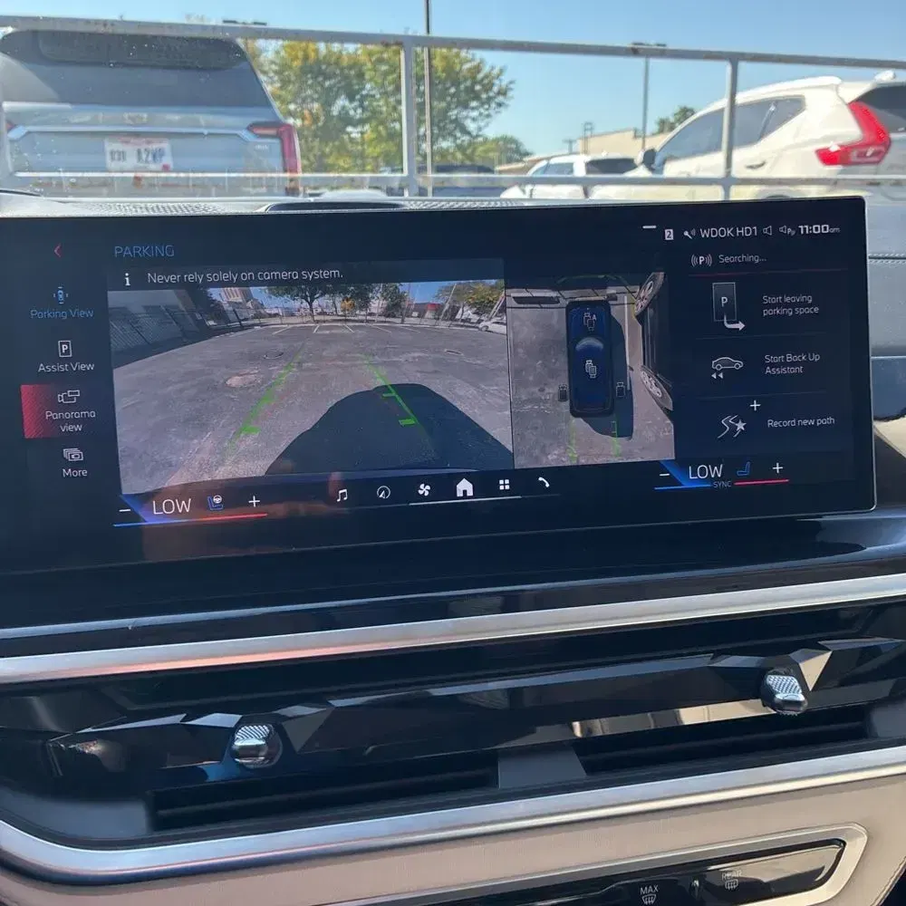 2024 BMW X7 M60i