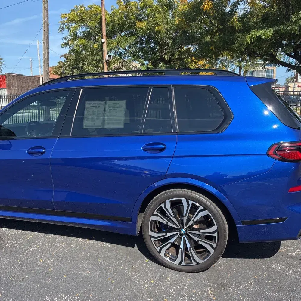 2024 BMW X7 M60i