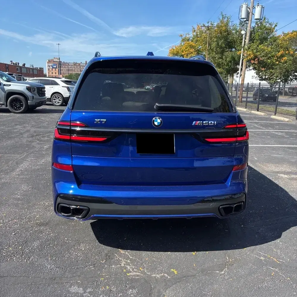 2024 BMW X7 M60i