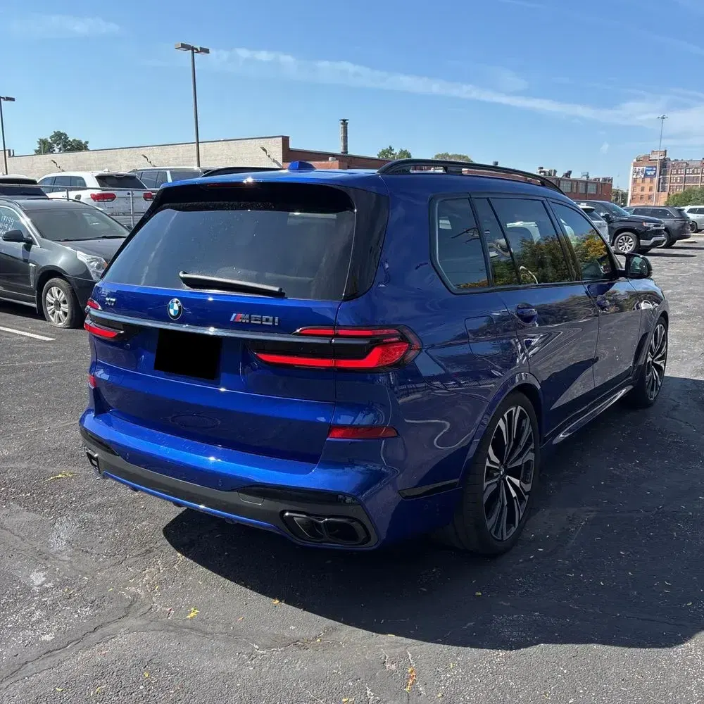 2024 BMW X7 M60i
