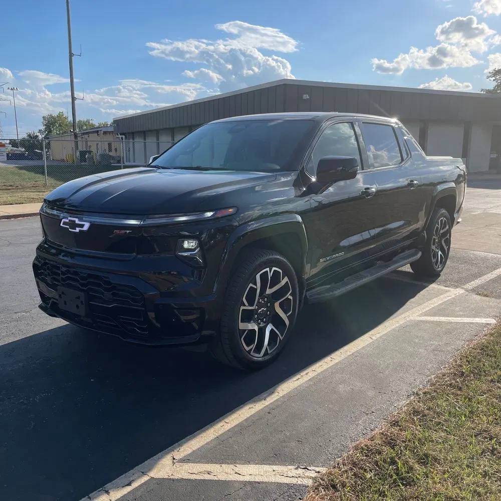 2024 Chevrolet Silverado EV RST