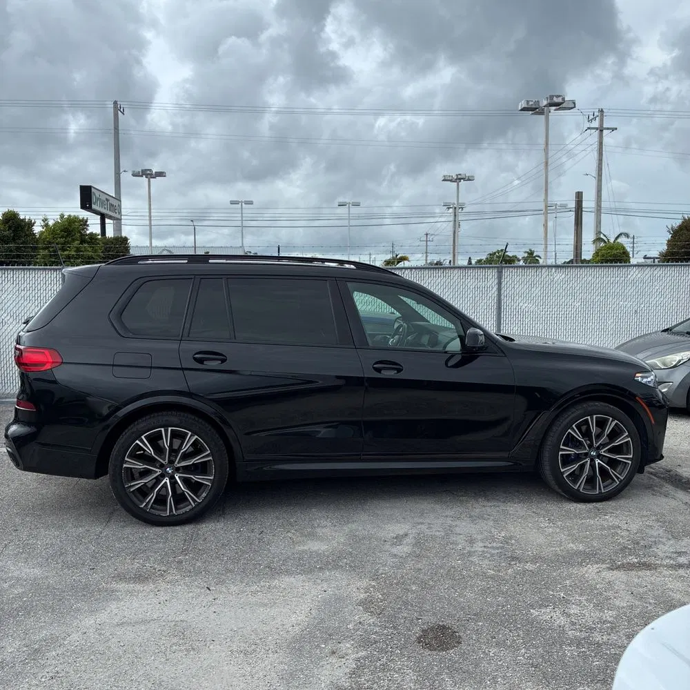 2020 BMW X7 M50i