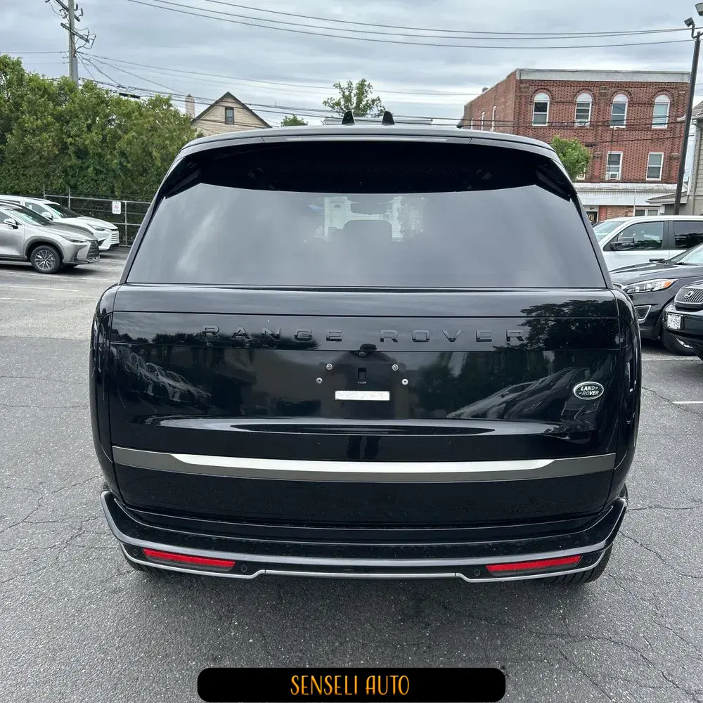 2023 Land Rover Range Rover P530 SE