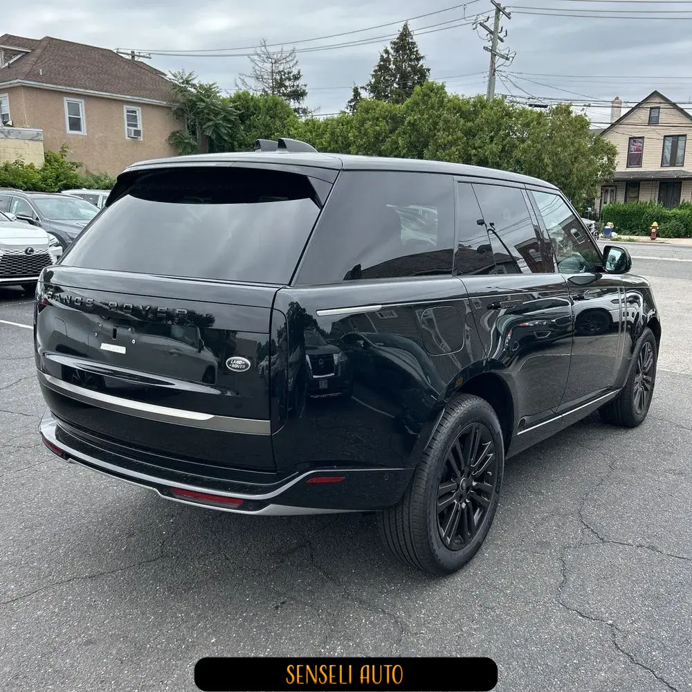 2023 Land Rover Range Rover P530 SE