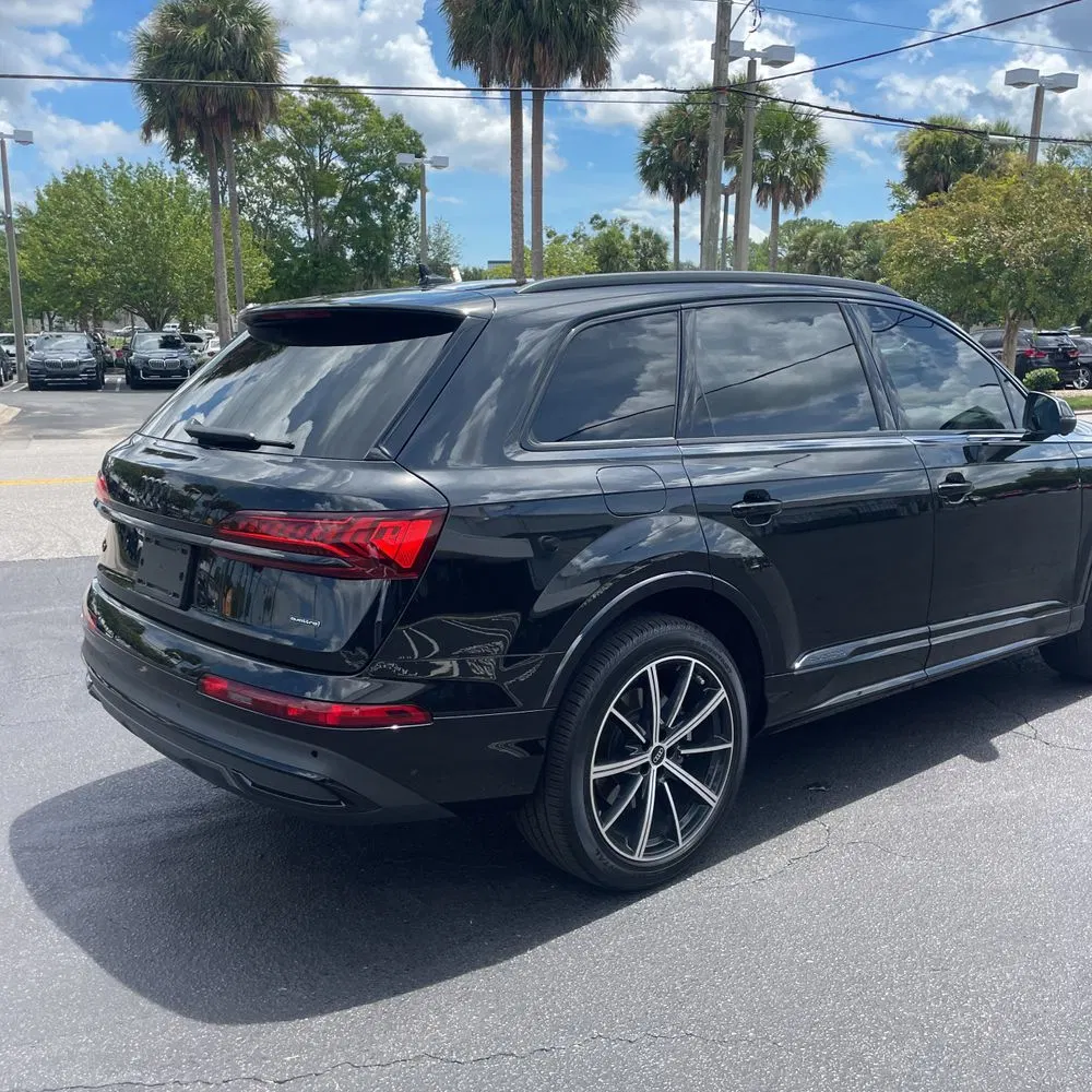 2024 Audi Q7 Premium Plus 55