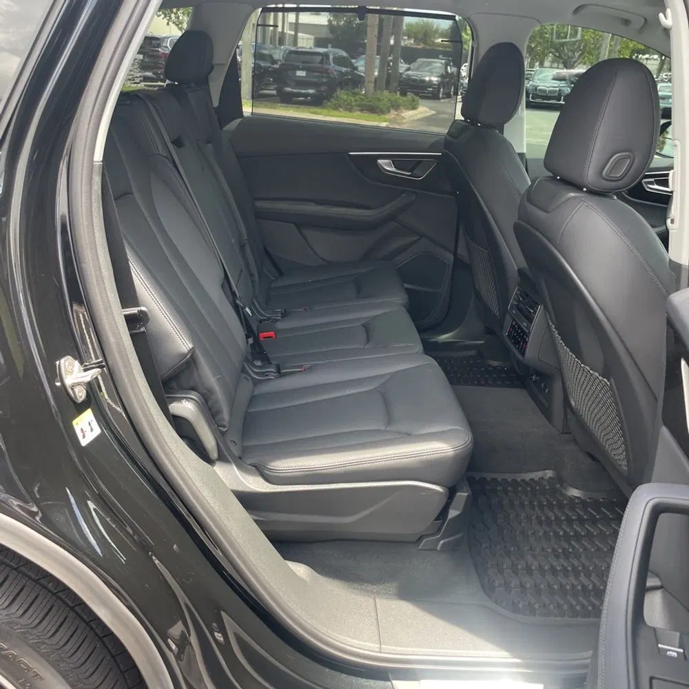2024 Audi Q7 Premium Plus 55