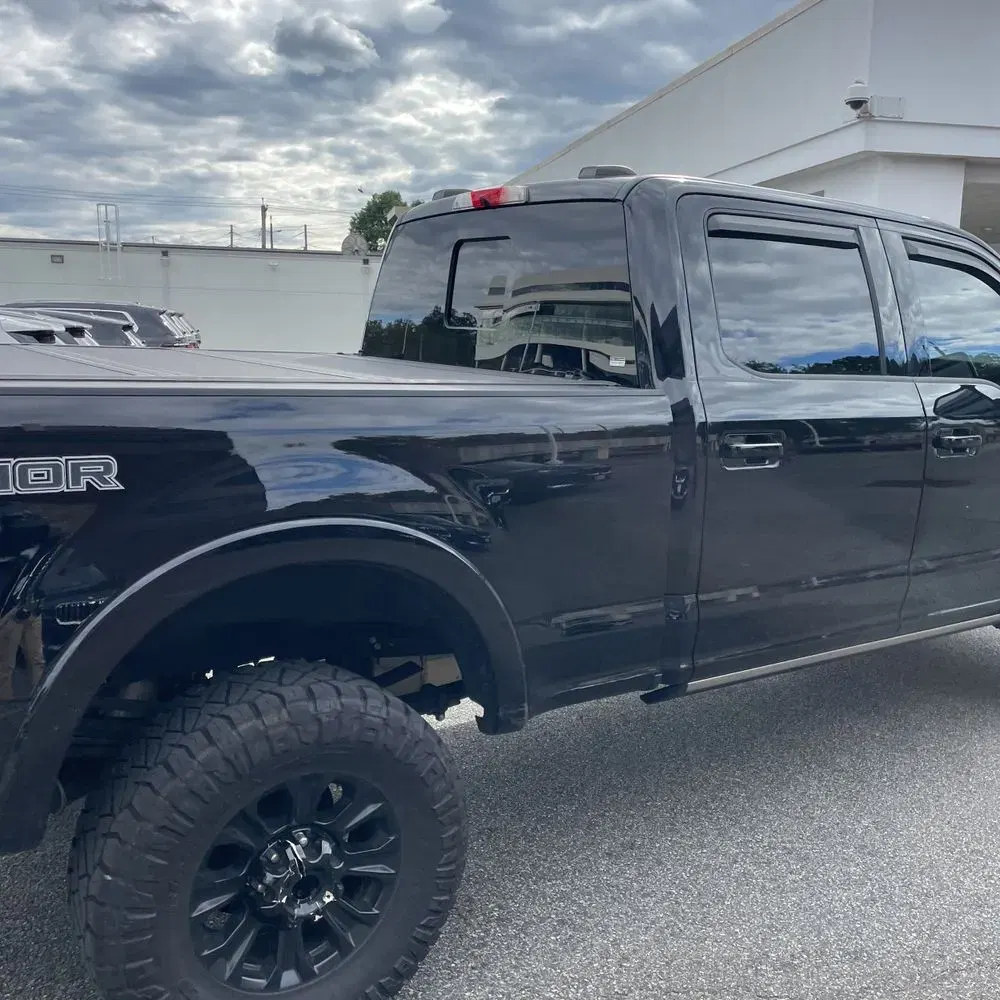 2022 Ford F-350 Super Duty Lariat