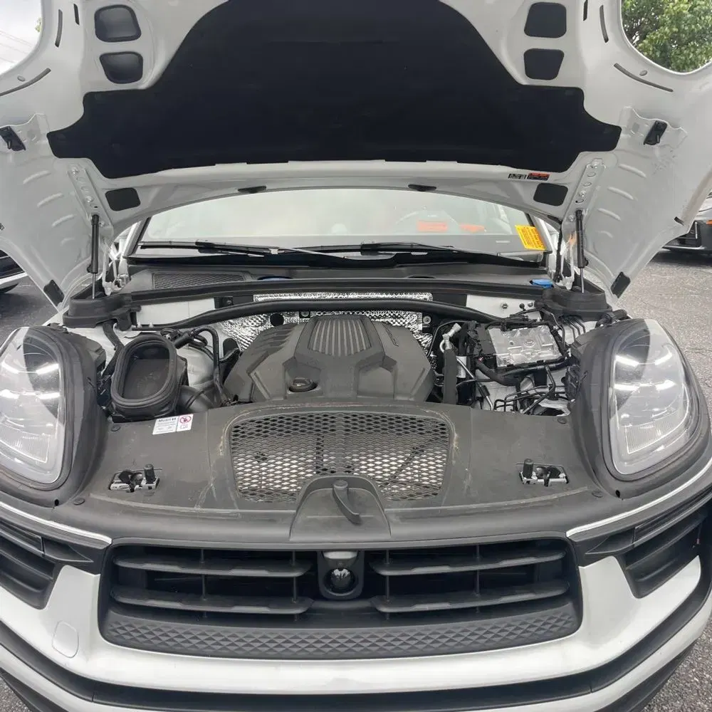 2024 Porsche Macan Base
