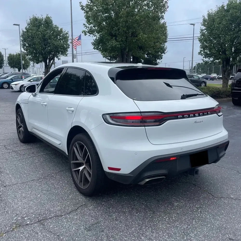 2024 Porsche Macan Base