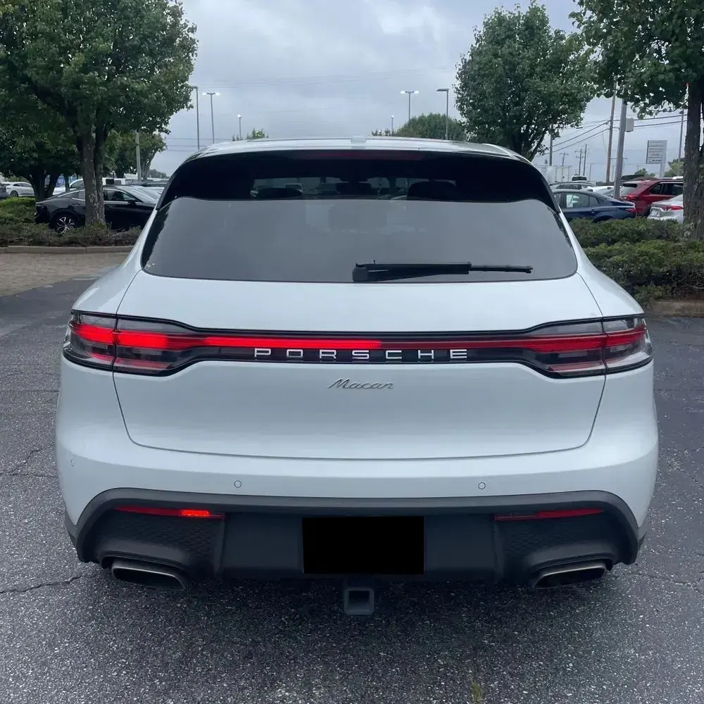 2024 Porsche Macan Base