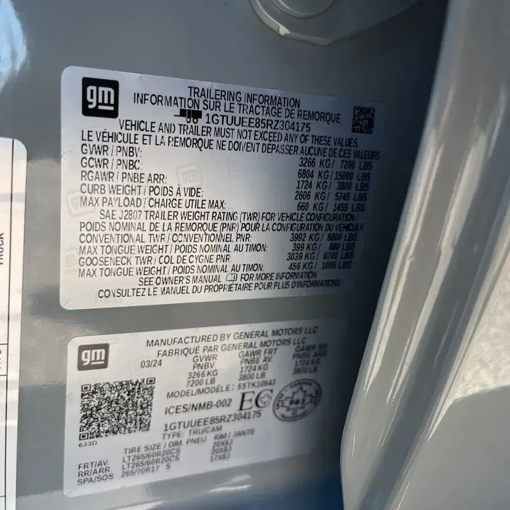 2024 GMC Sierra 1500 AT4