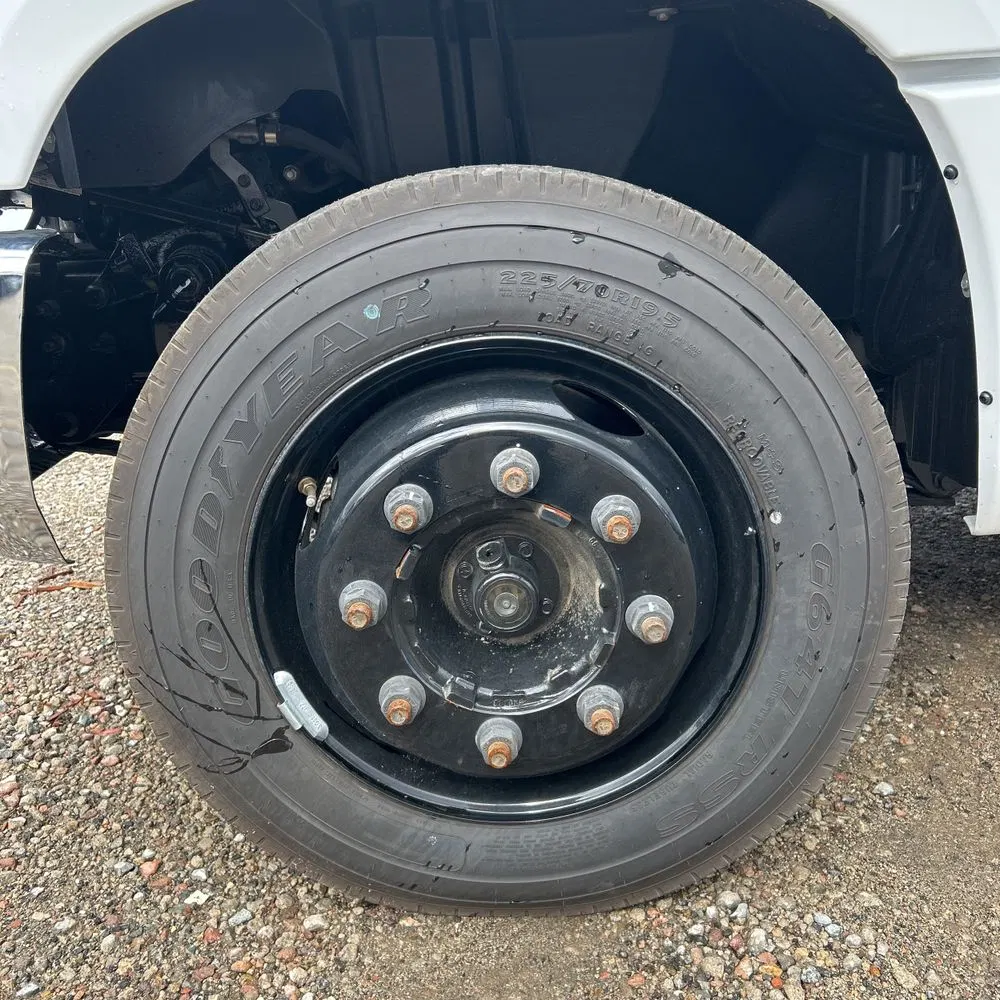 2023 Chevrolet Silverado 5500 W/T