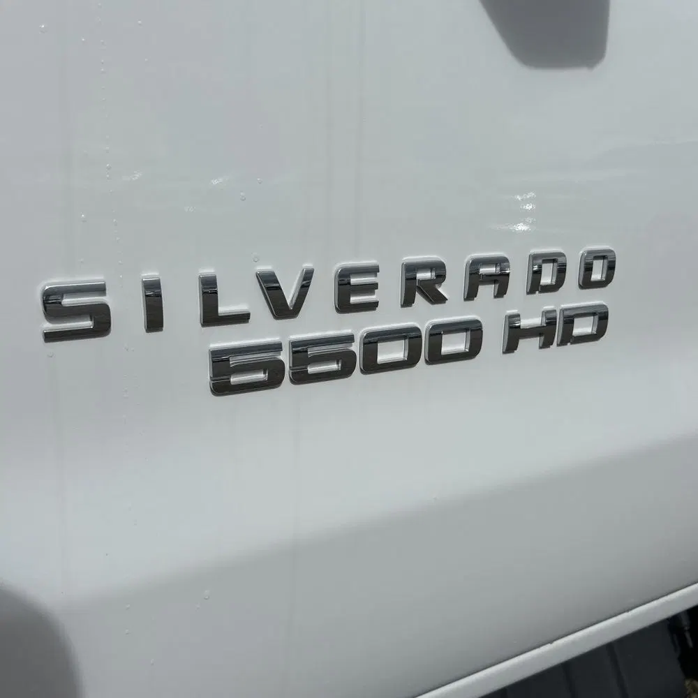 2023 Chevrolet Silverado 5500 W/T