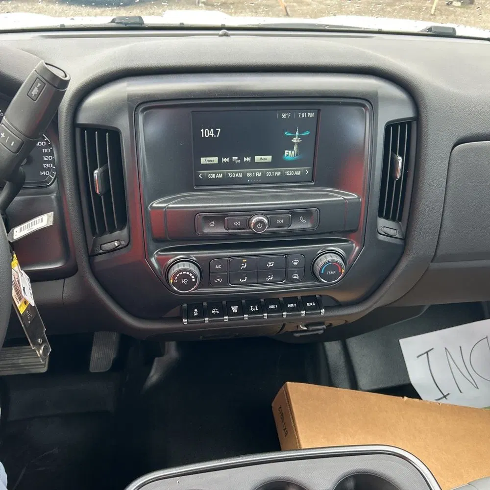 2023 Chevrolet Silverado 5500 W/T