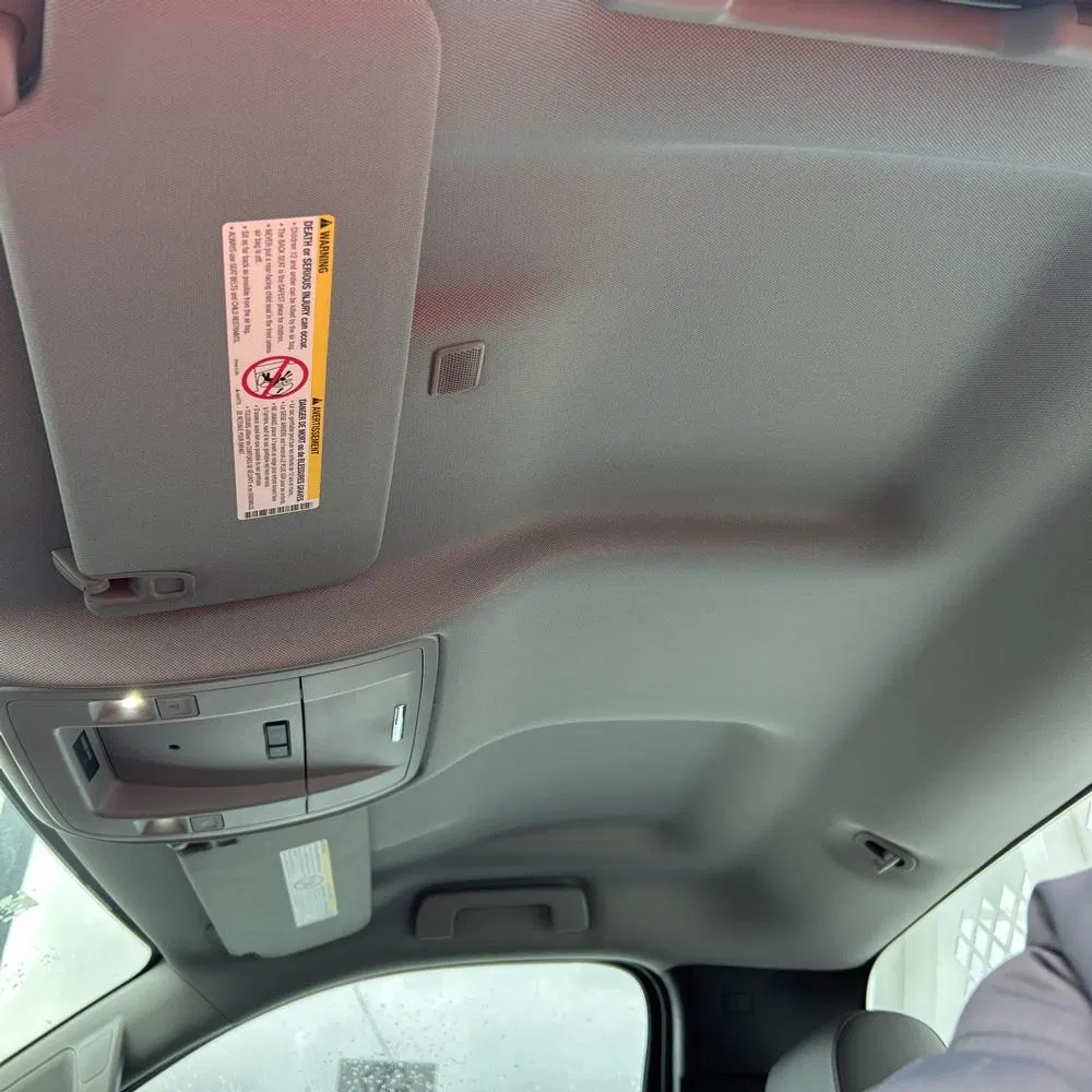 2023 Chevrolet Silverado 5500 W/T