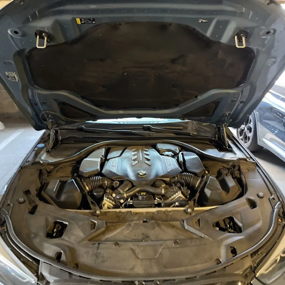 2022 BMW 8-Series M850xi