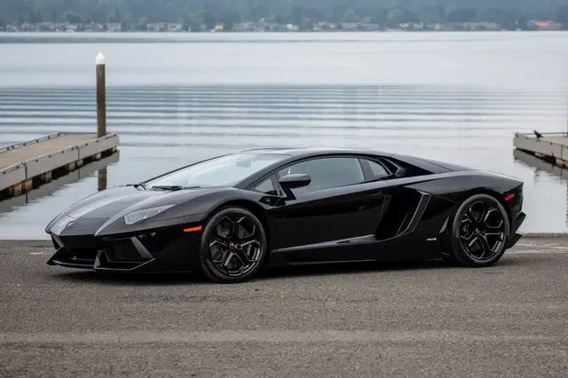 2013 Lamborghini Aventador LP700-4 Coupe