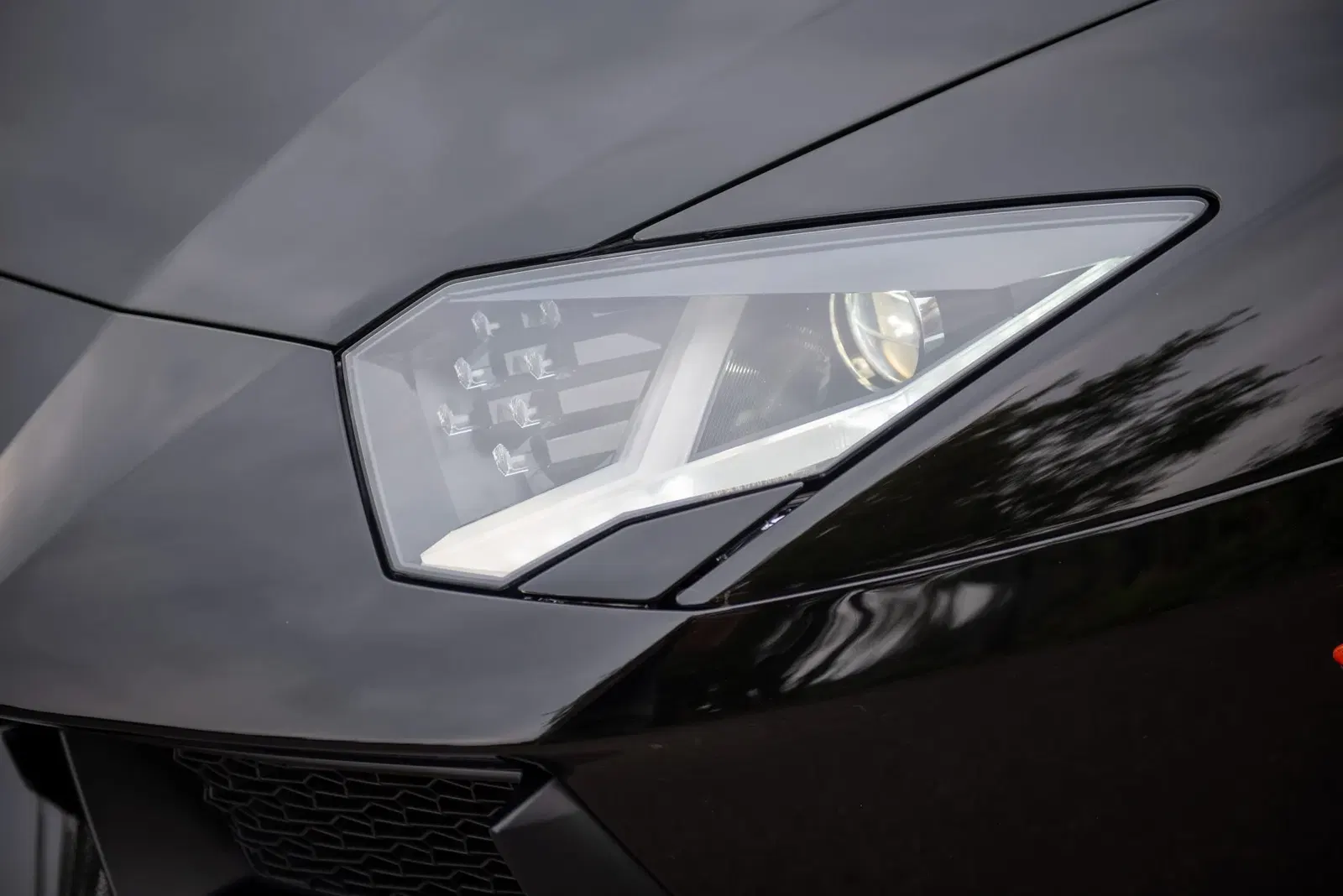 2013 Lamborghini Aventador LP700-4 Coupe
