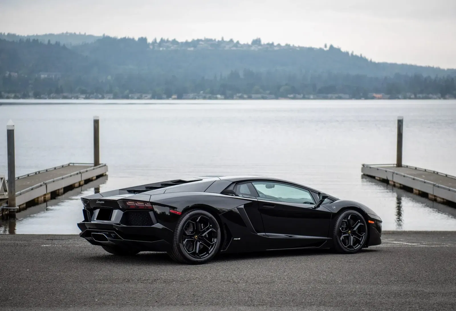 2013 Lamborghini Aventador LP700-4 Coupe