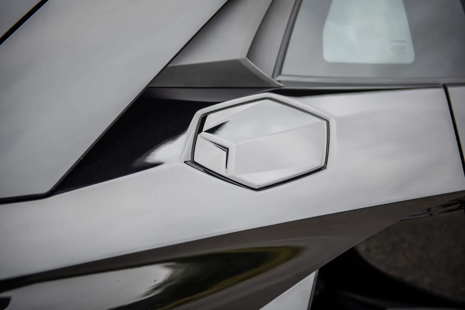 2013 Lamborghini Aventador LP700-4 Coupe