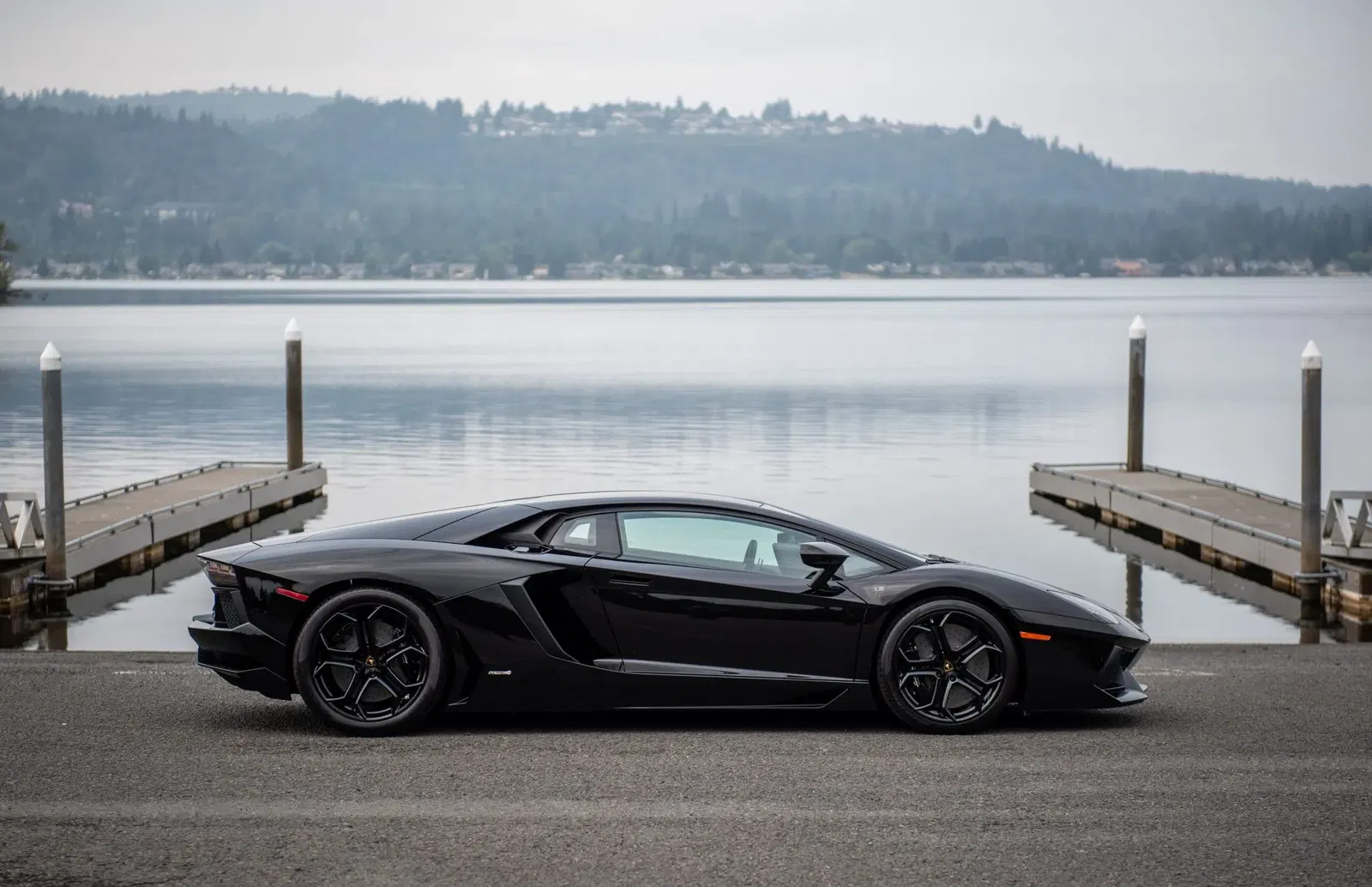 2013 Lamborghini Aventador LP700-4 Coupe