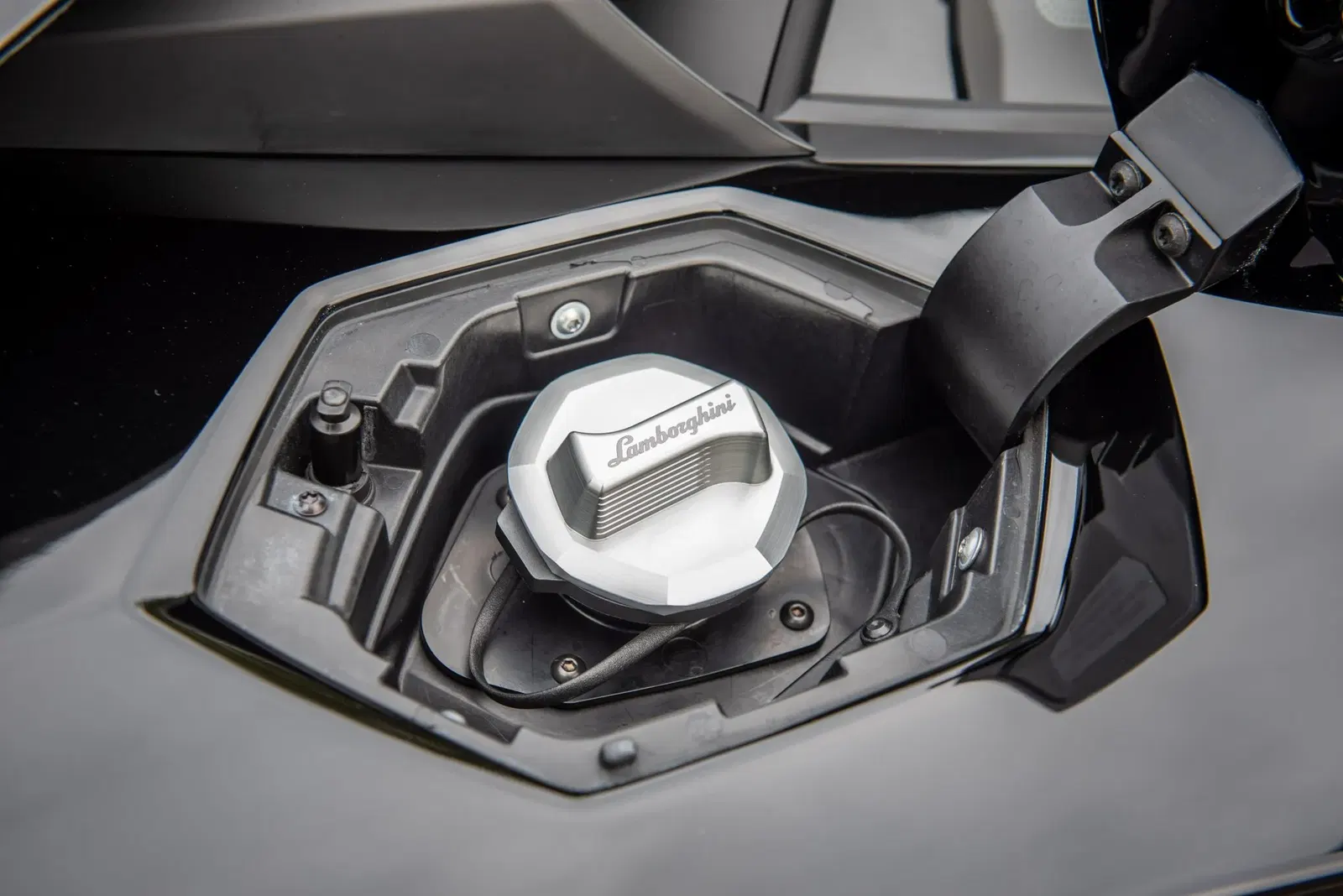 2013 Lamborghini Aventador LP700-4 Coupe