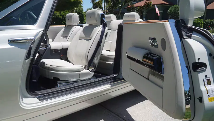 2017 Rolls-Royce Phantom Drophead Coupe