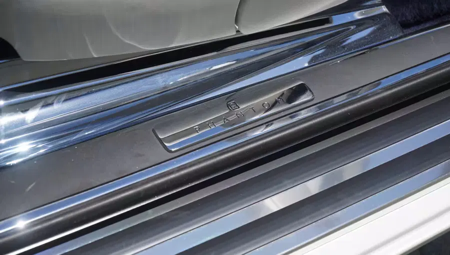 2017 Rolls-Royce Phantom Drophead Coupe