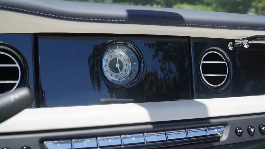 2017 Rolls-Royce Phantom Drophead Coupe