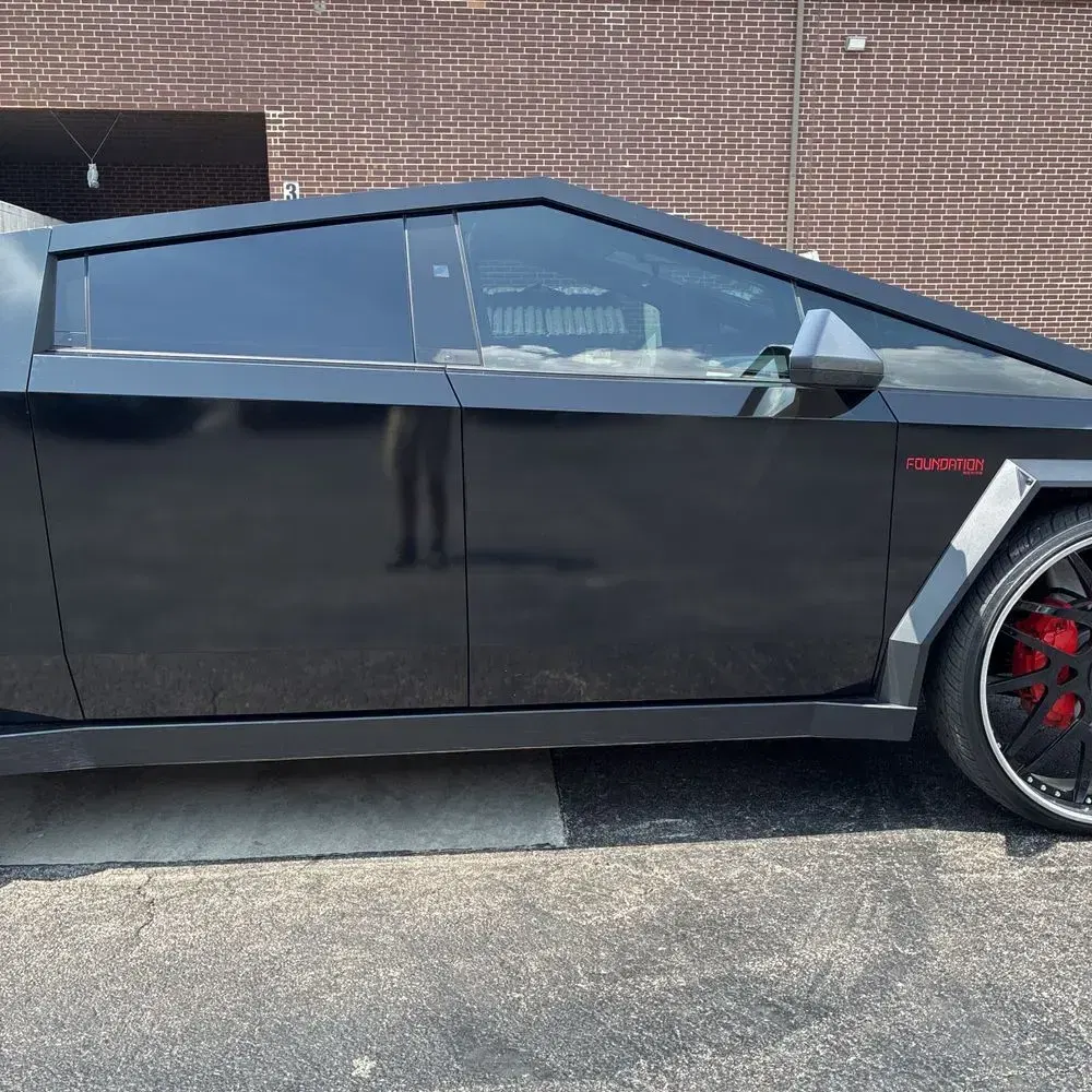 2024 Tesla Cybertruck Base