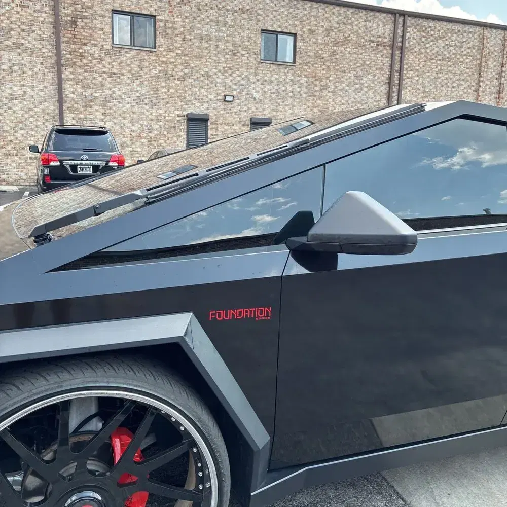 2024 Tesla Cybertruck Base