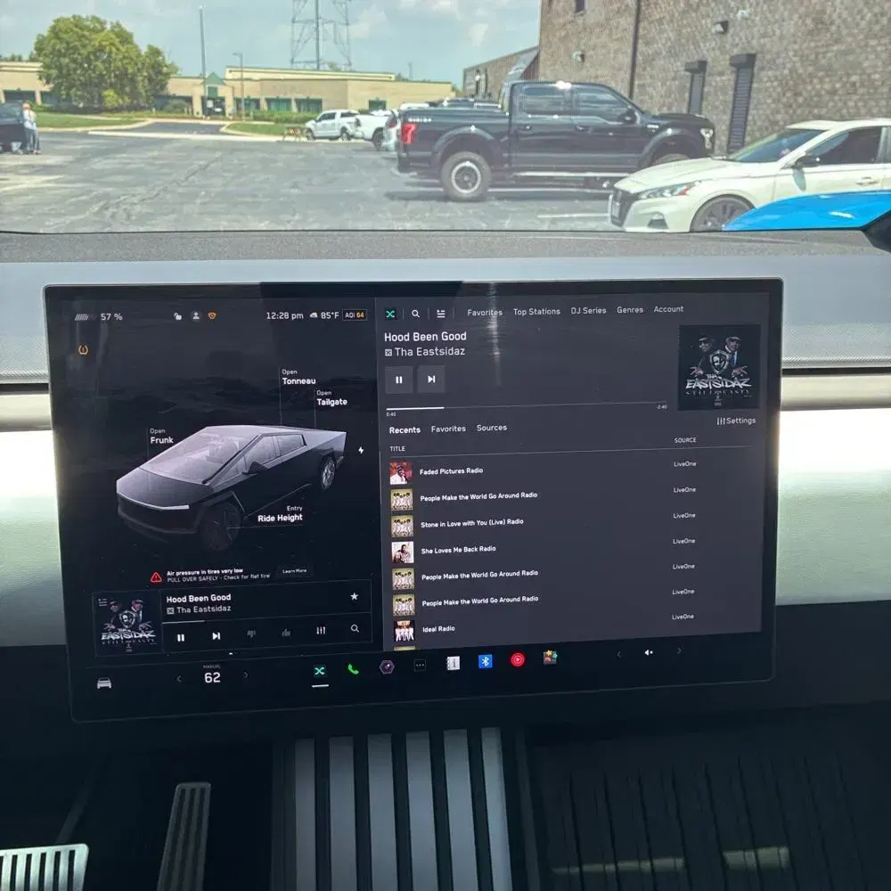 2024 Tesla Cybertruck Base