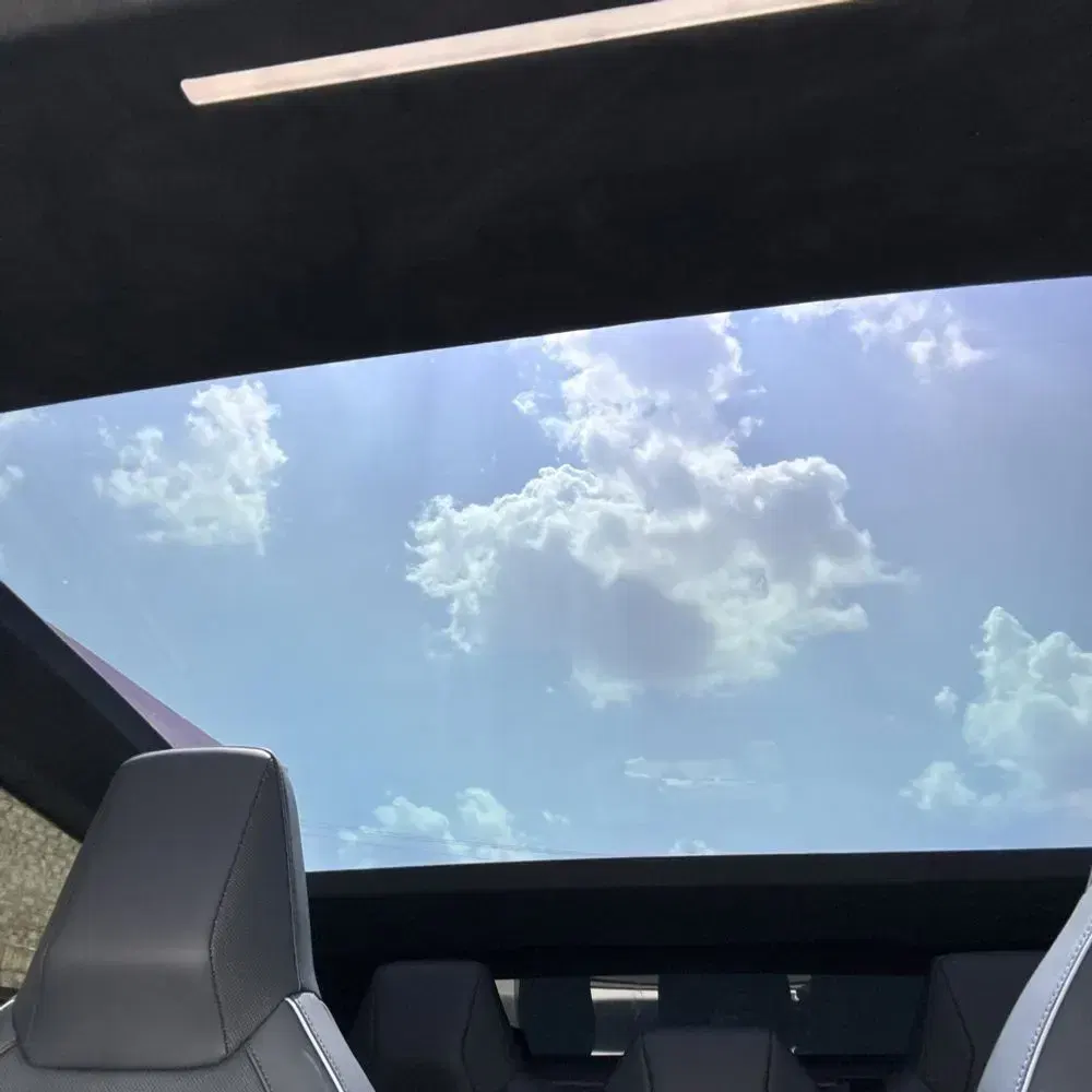 2024 Tesla Cybertruck Base