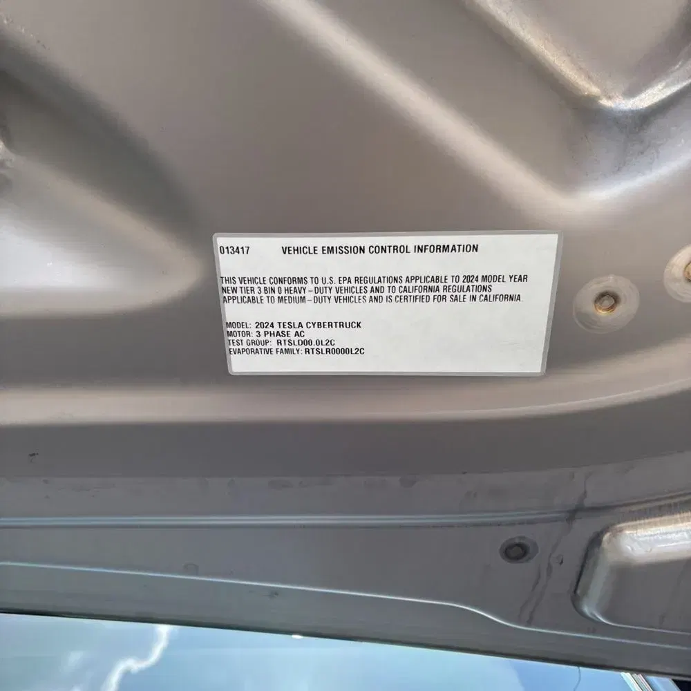 2024 Tesla Cybertruck Base