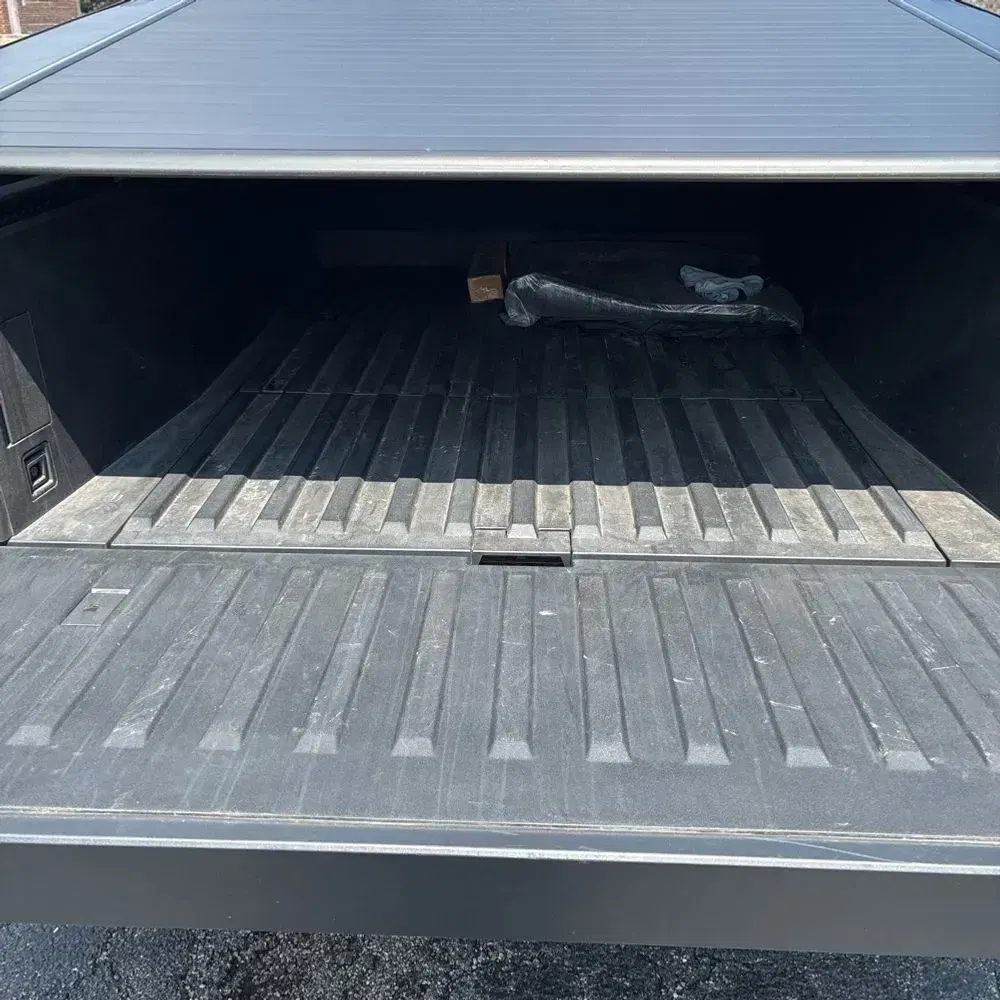 2024 Tesla Cybertruck Base