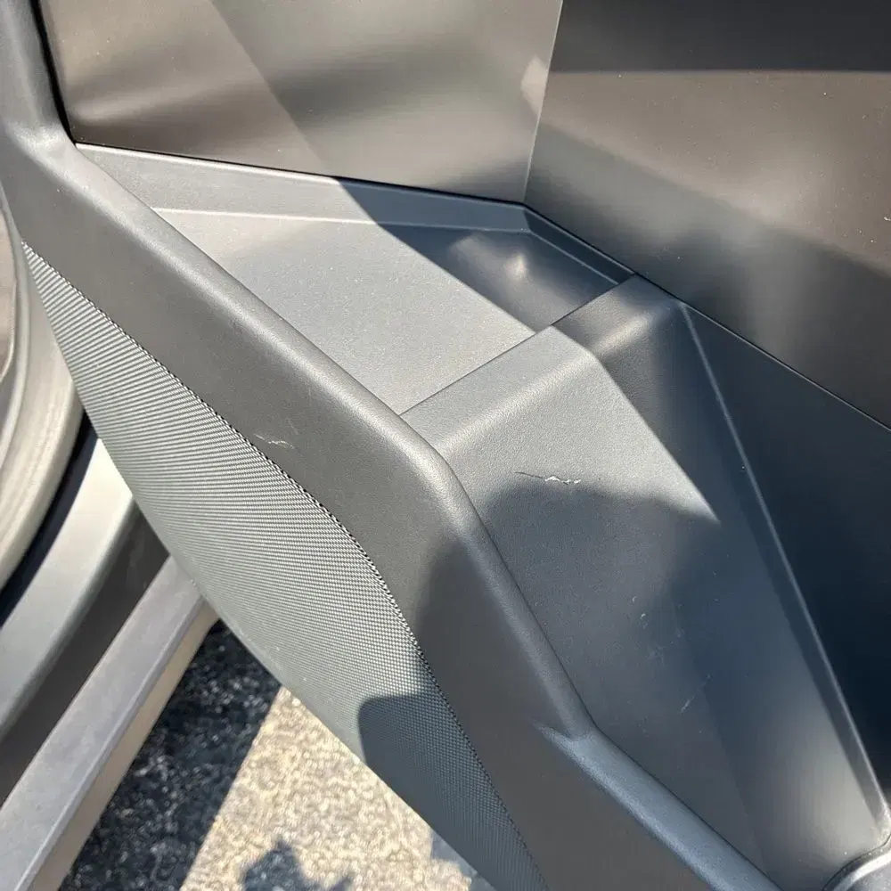 2024 Tesla Cybertruck Base