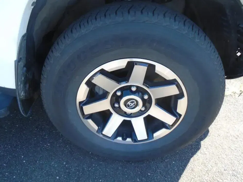 2024 Toyota 4Runner TRD Off Road