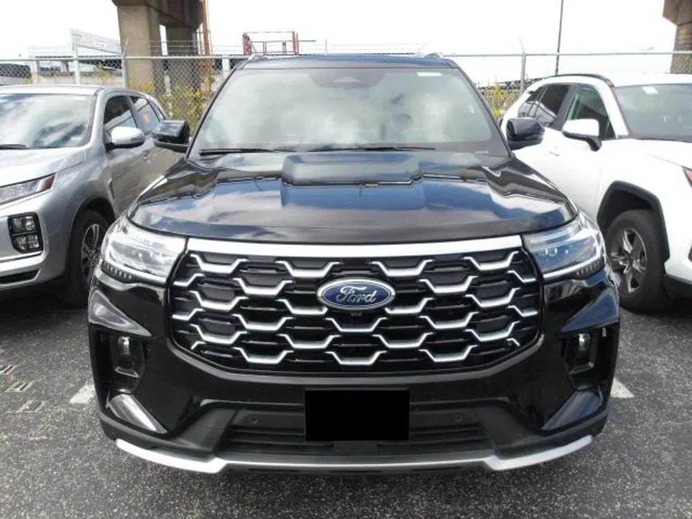2025 Ford Explorer Platinum