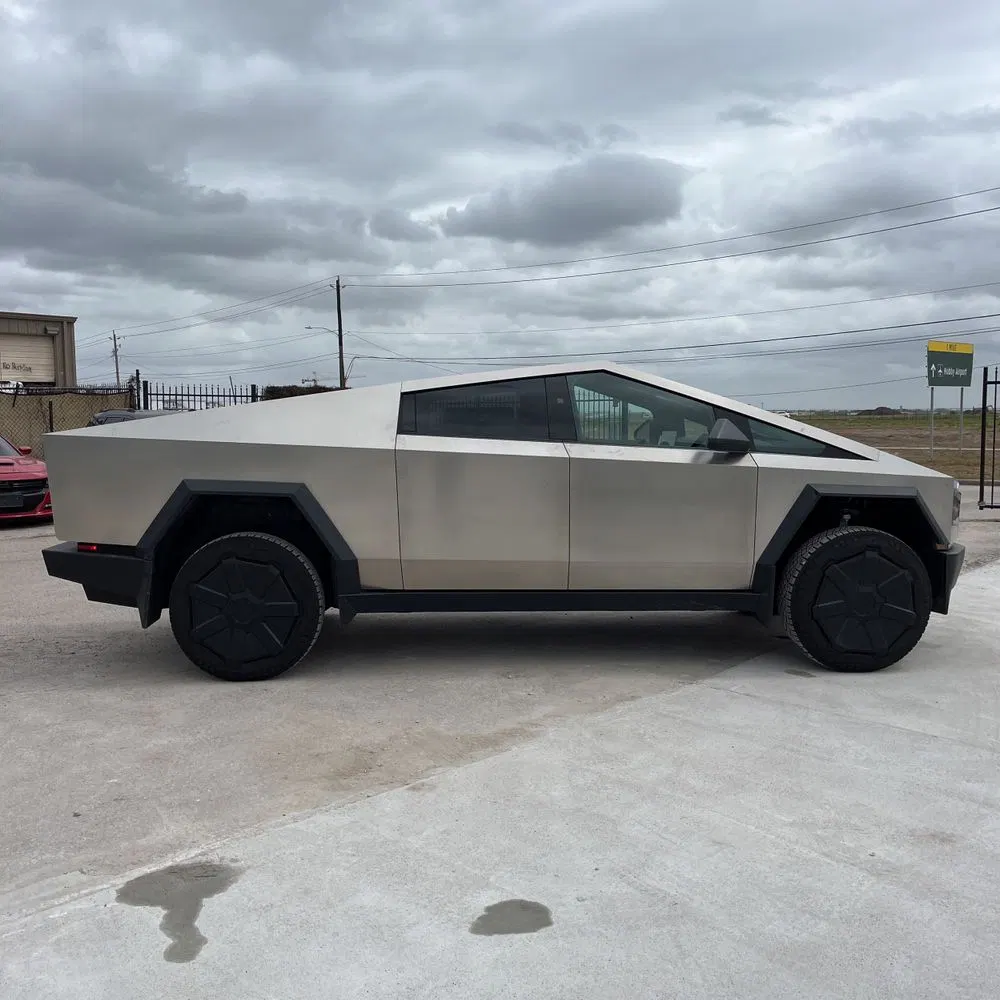 2024 Tesla Cybertruck Base