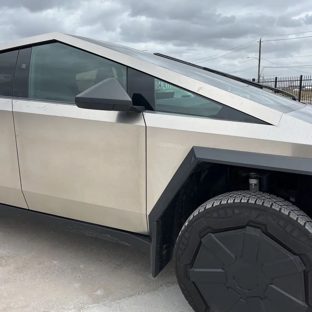 2024 Tesla Cybertruck Base