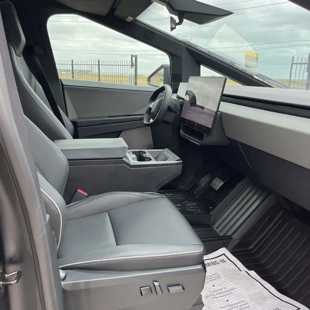 2024 Tesla Cybertruck Base