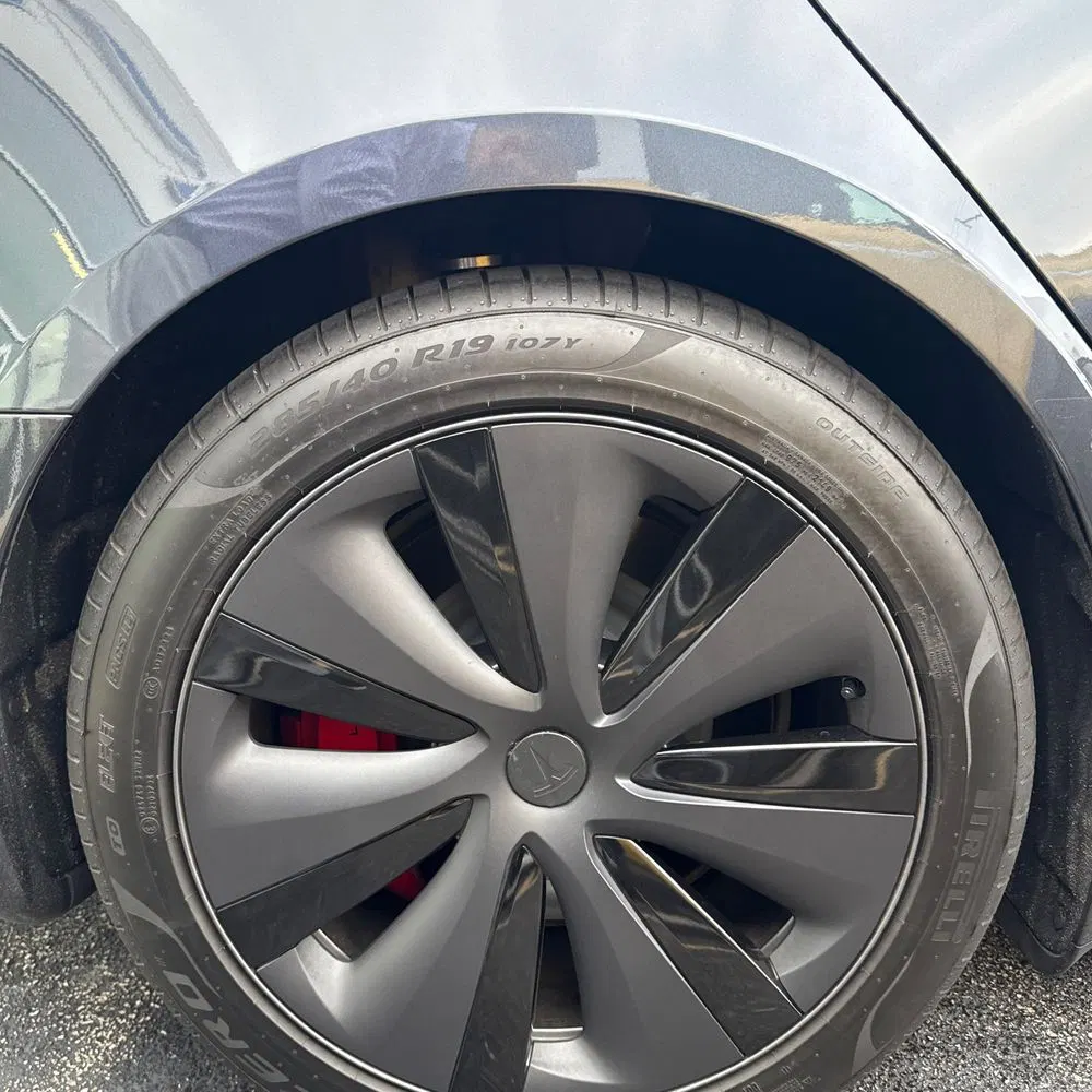 2024 Tesla Model S Plaid
