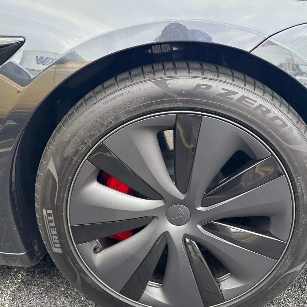 2024 Tesla Model S Plaid